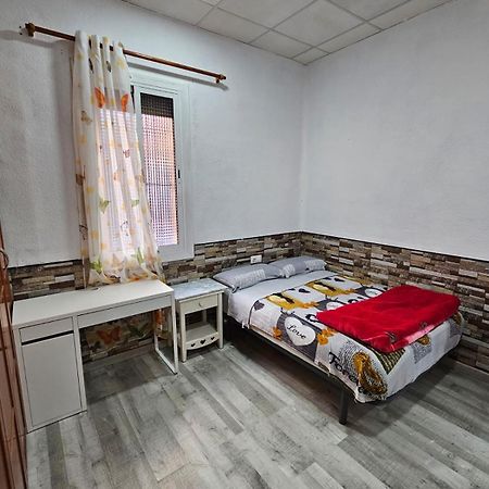 Habitacion Doble Con Bano Privado L'Hospitalet de Llobregat Exterior foto