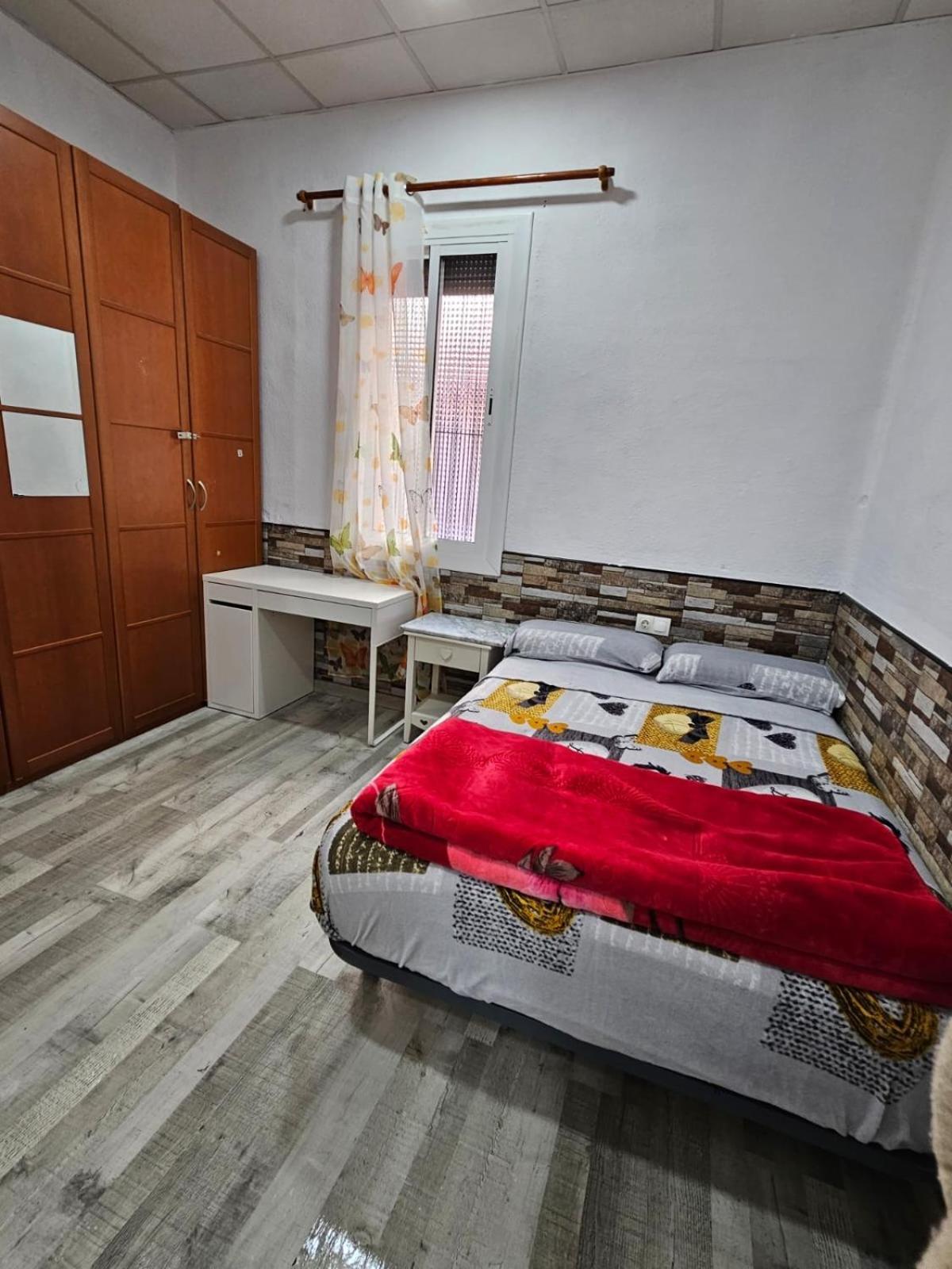 Habitacion Doble Con Bano Privado L'Hospitalet de Llobregat Exterior foto