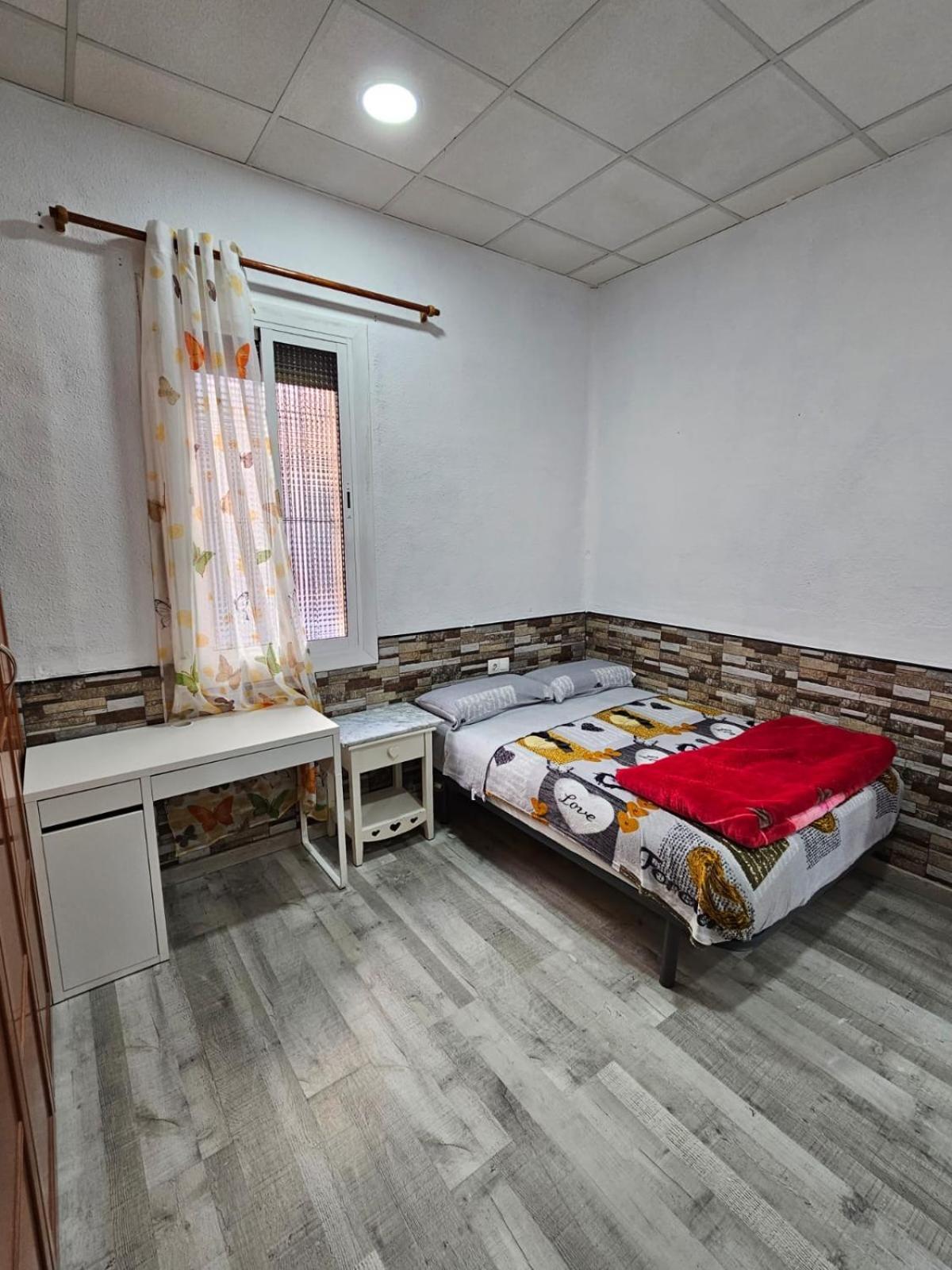 Habitacion Doble Con Bano Privado L'Hospitalet de Llobregat Exterior foto
